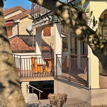 Apartments Pavle Malinska Exterior foto
