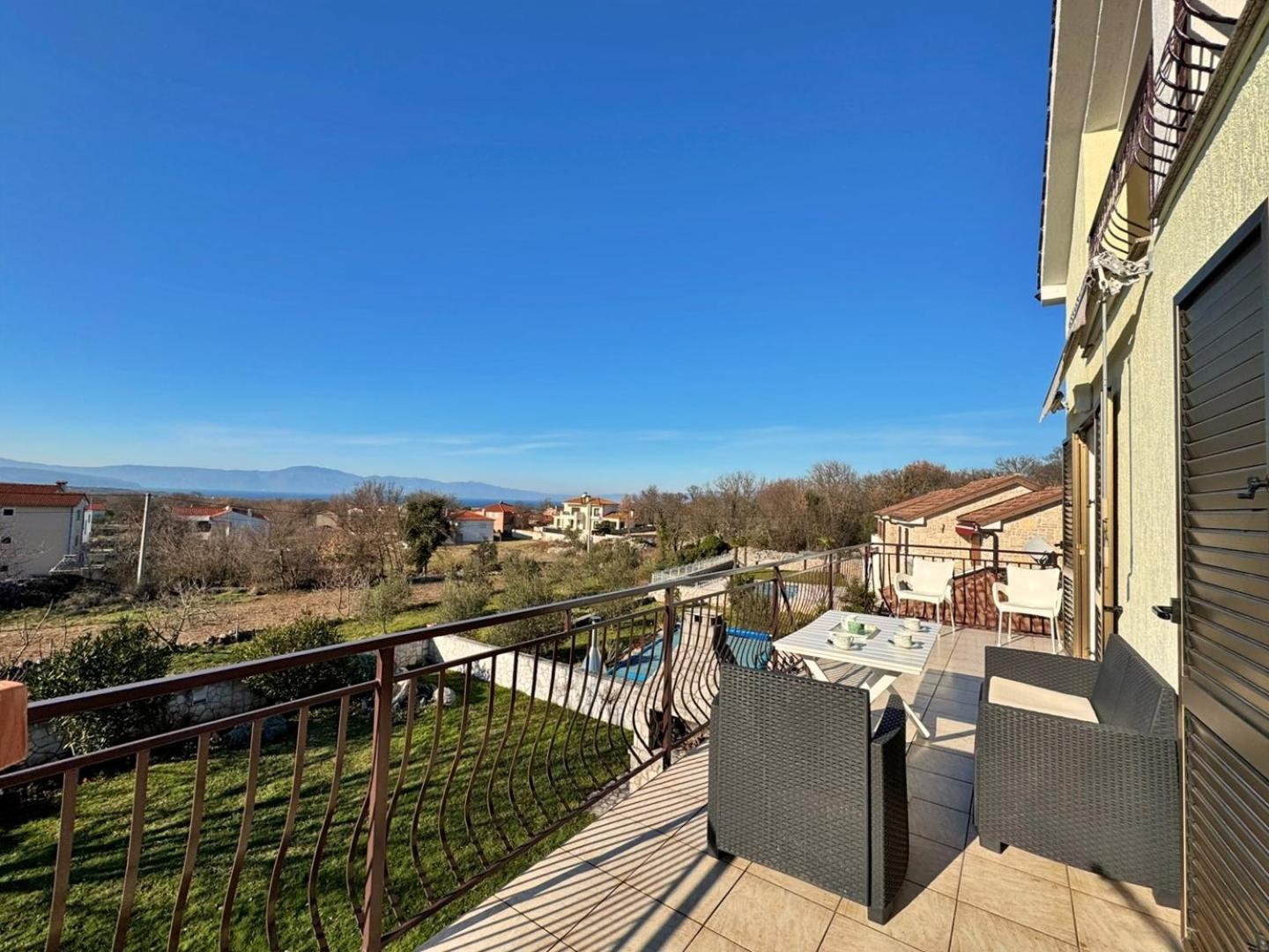 Apartments Pavle Malinska Exterior foto