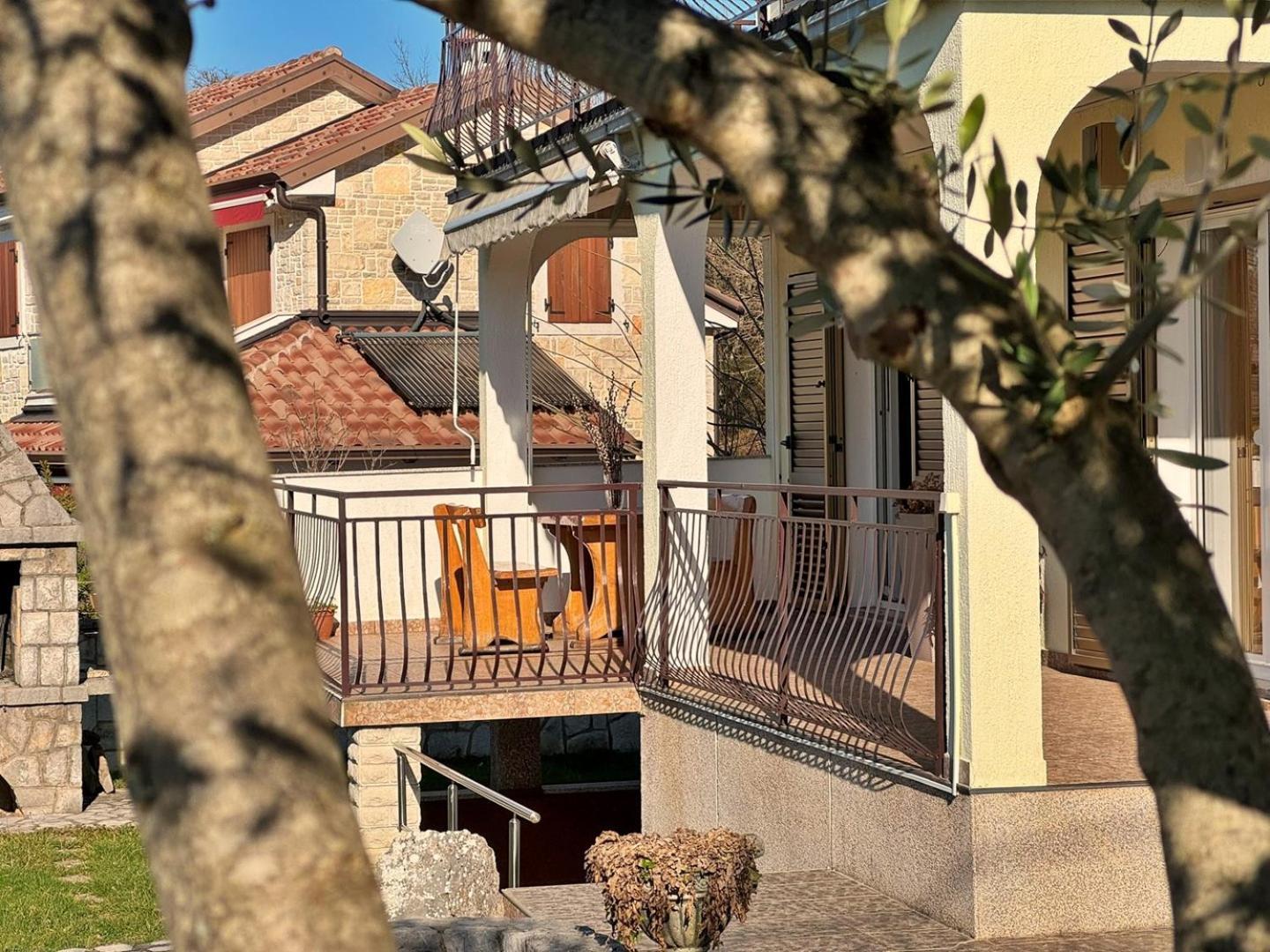 Apartments Pavle Malinska Exterior foto